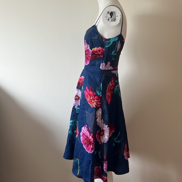 Banana Republic Floral Dress Size 4 - Picture 6 of 16